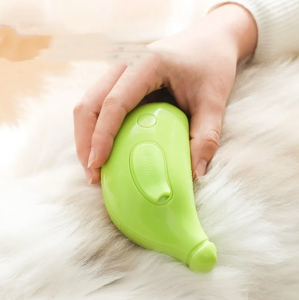 CloudGroom™ - 3-in-1  Steamy Banana Brush